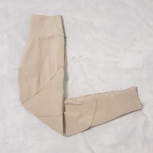 Alphalete revival leggings taupe size M GUC